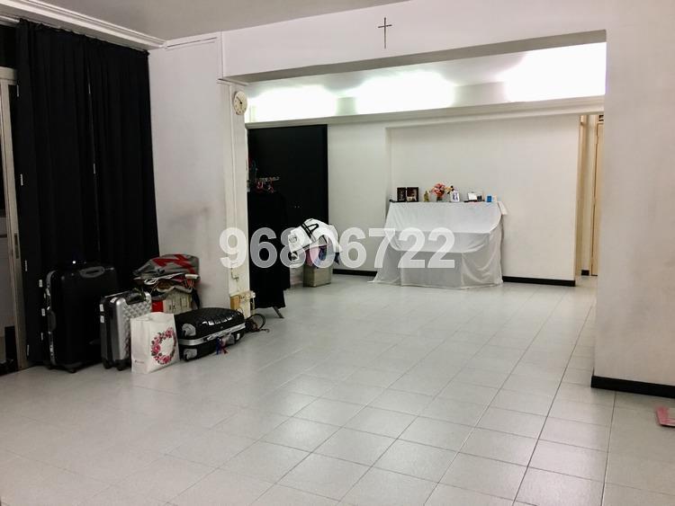 Hougang Avenue 8 thumbnail photo